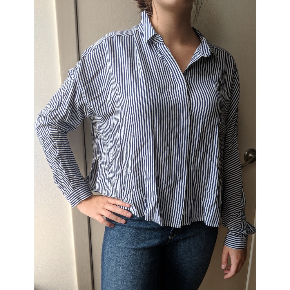 Monki Cropped Striped Shirt